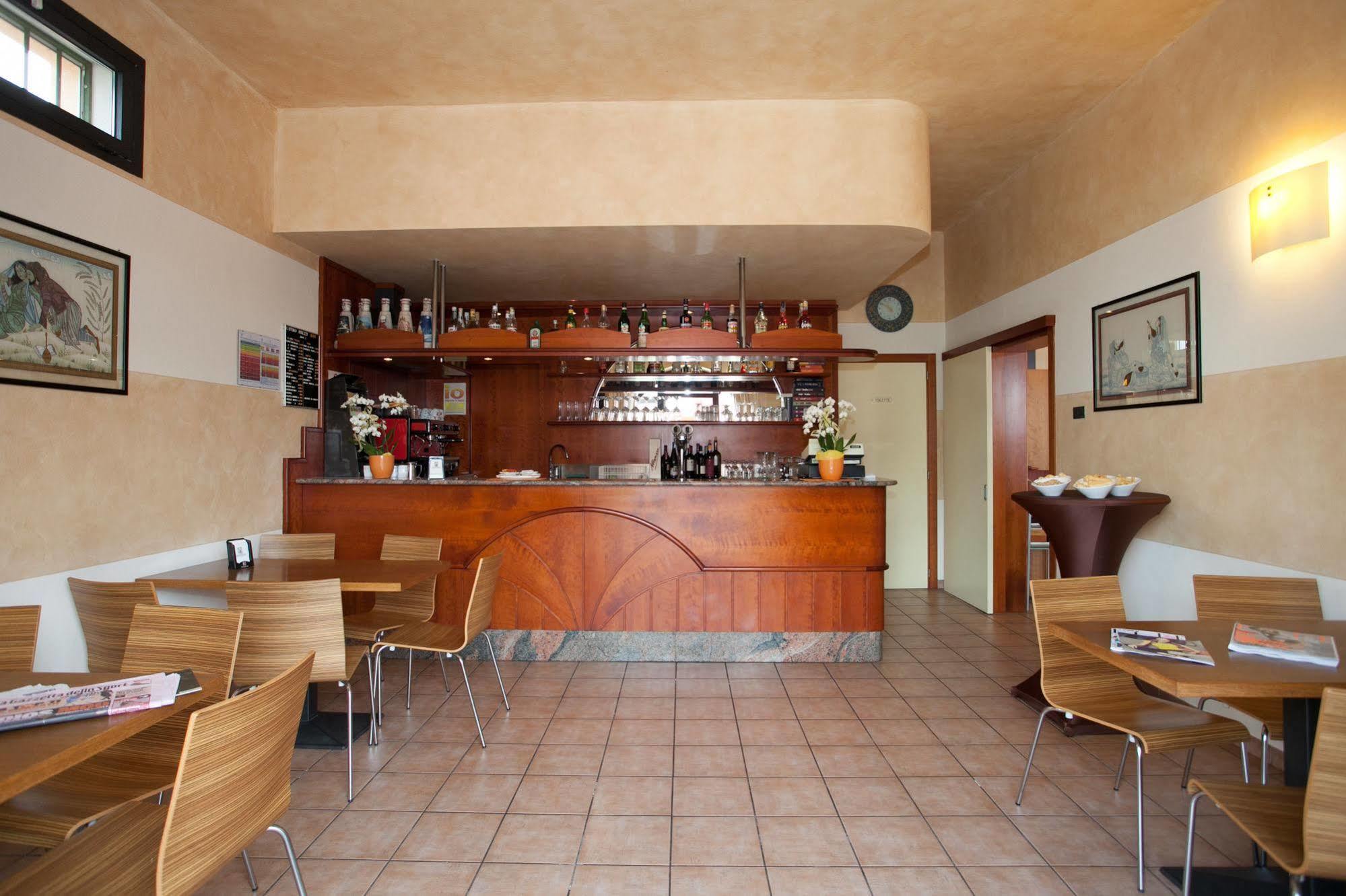 Hotel Pinamonte 科斯特曼诺 外观 照片